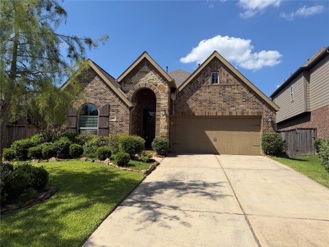 Photo of 103 Wild Garden Court, Conroe, TX 77304 (MLS # 46992495)