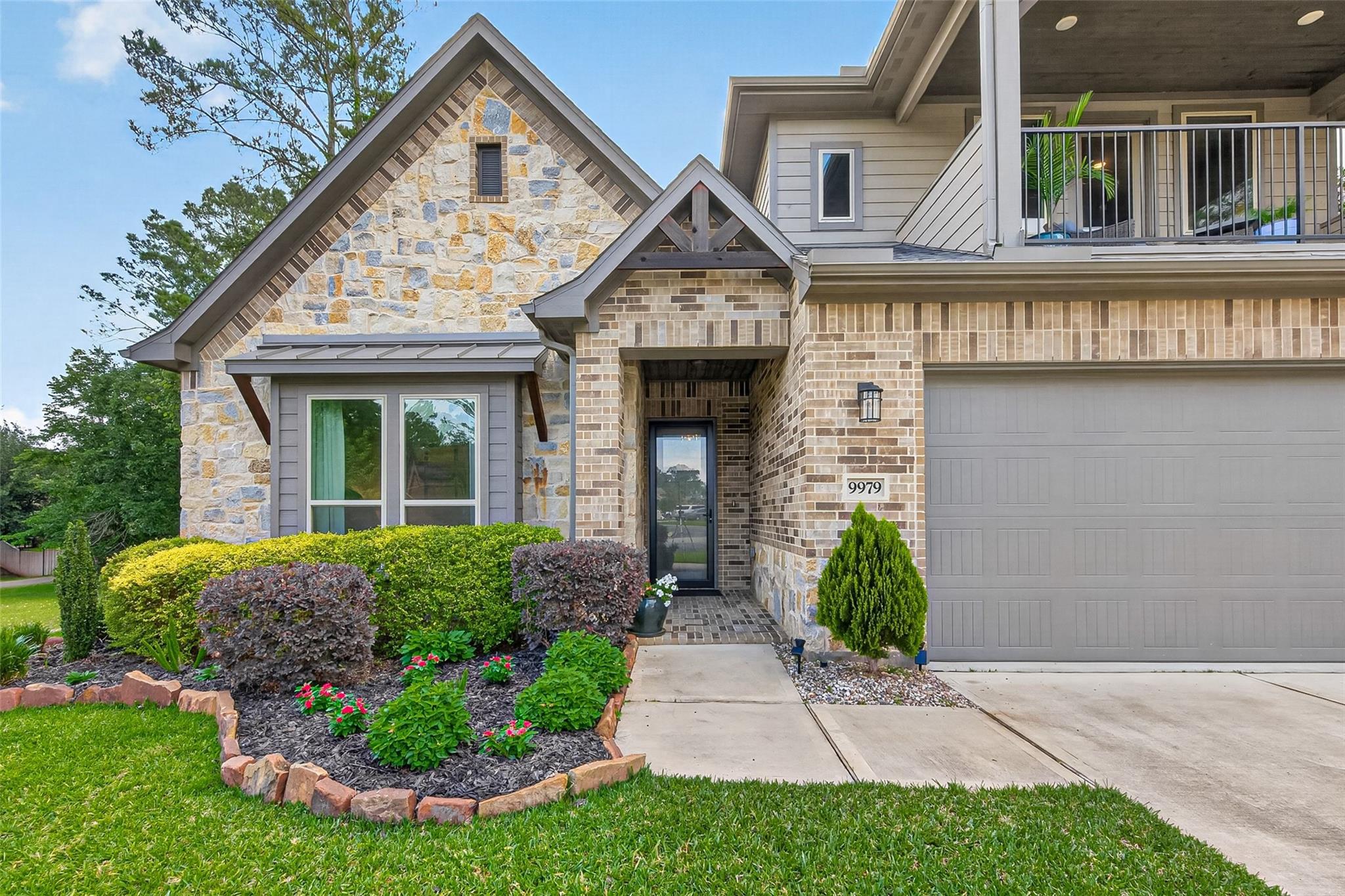 9979 Pebble Glen Drive