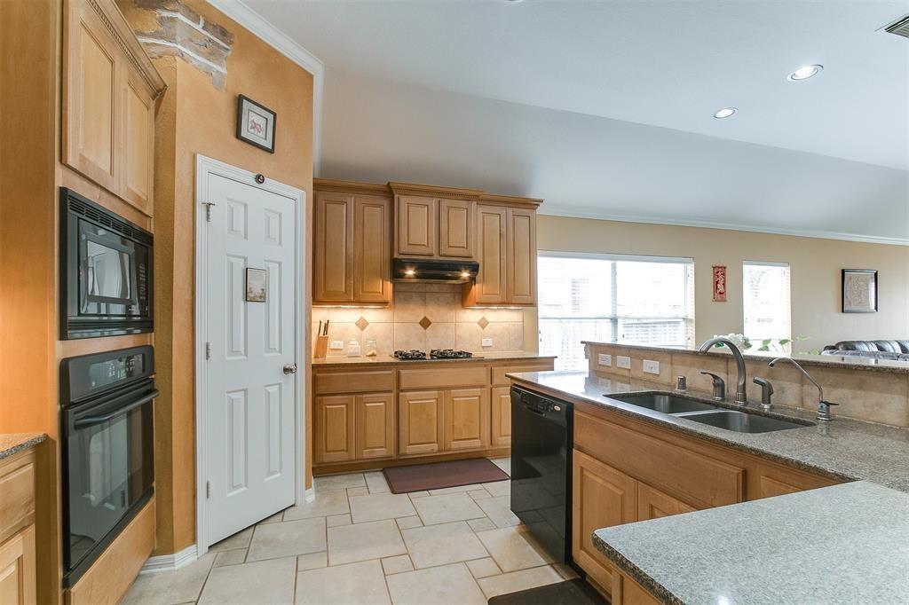 11712 Summer Brook Court