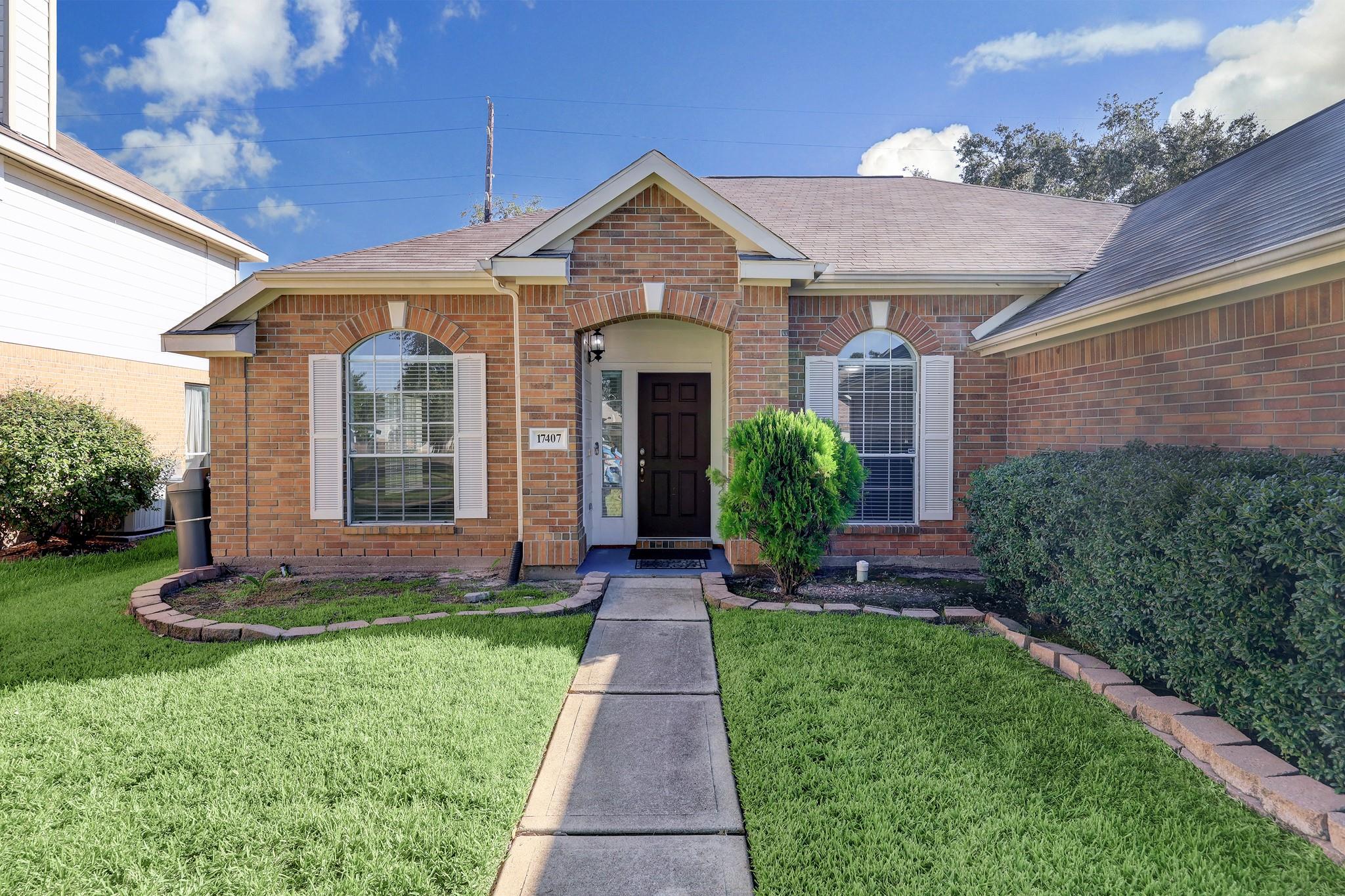 17407 Winfield Square