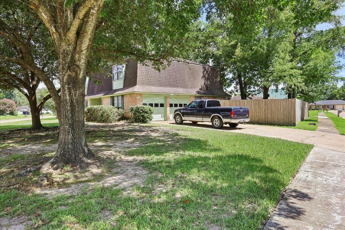 3335 Old Castle Lane