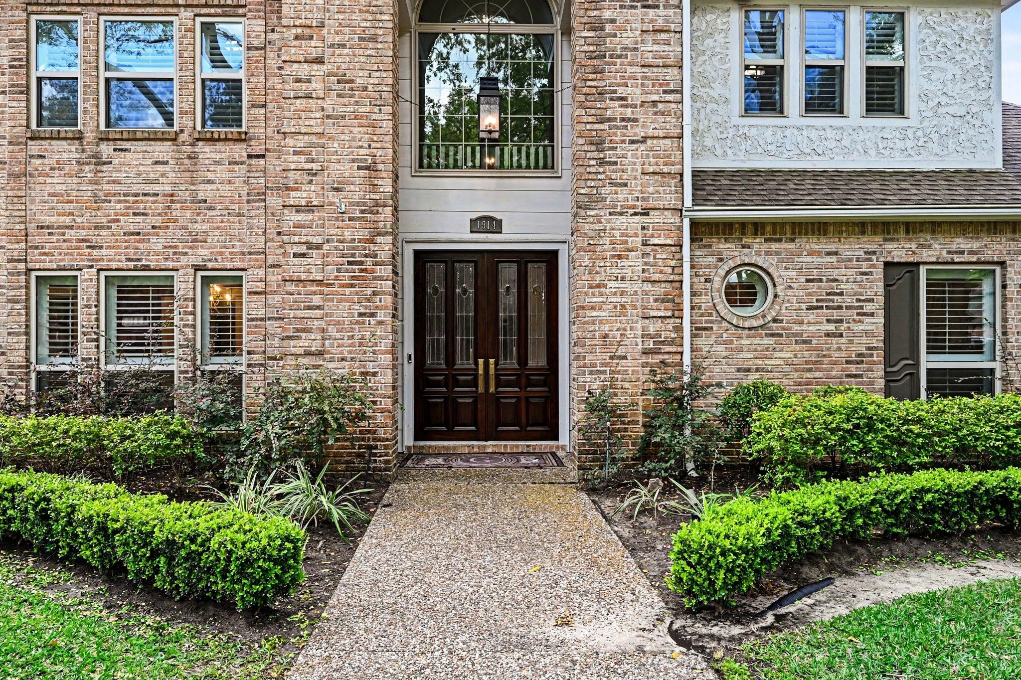 1914 Wine Cedar Lane