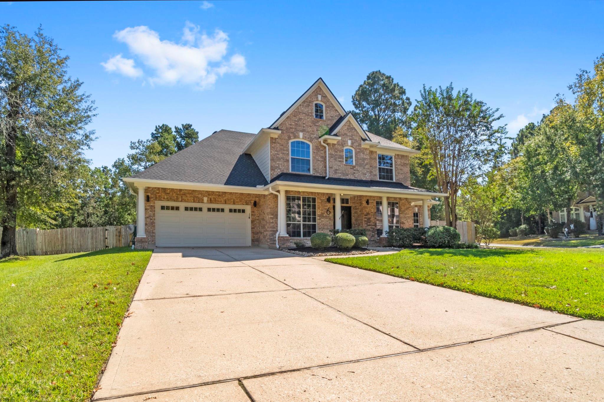 6 Marquise Oaks Place