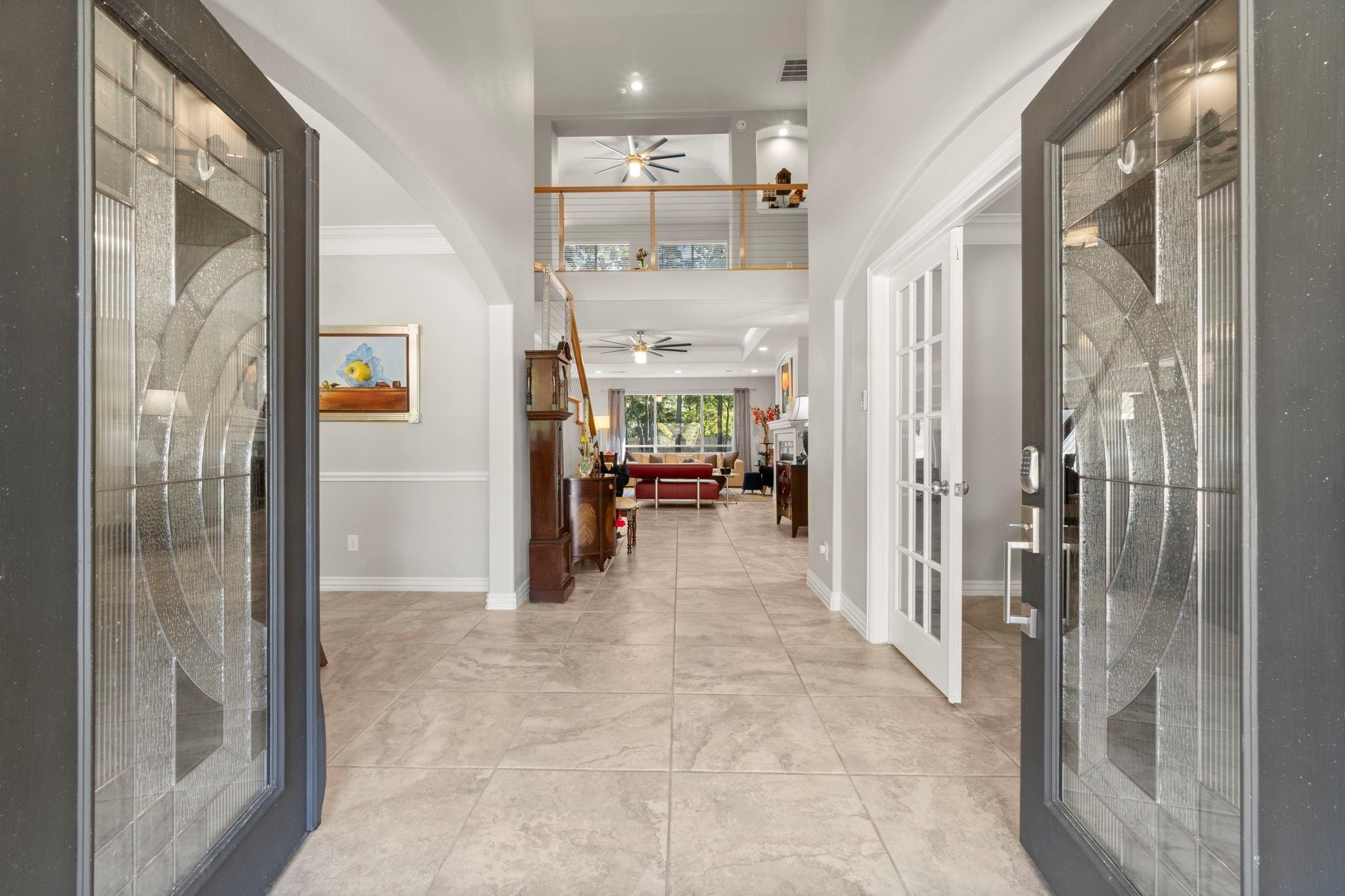 6 Marquise Oaks Place