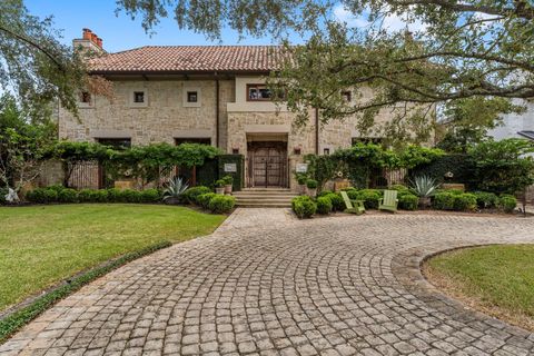 Photo of 5651 Doliver Drive, Houston, TX 77056 (MLS # 12978902)
