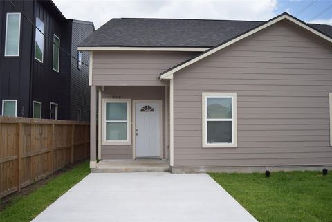 Photo of 331 Tite #A, Houston, TX 77029 (MLS # 98529950)