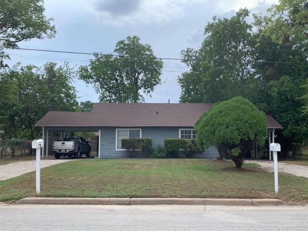 Photo of 1025 6th Street, Hempstead, TX 77445 (MLS # 88612543)