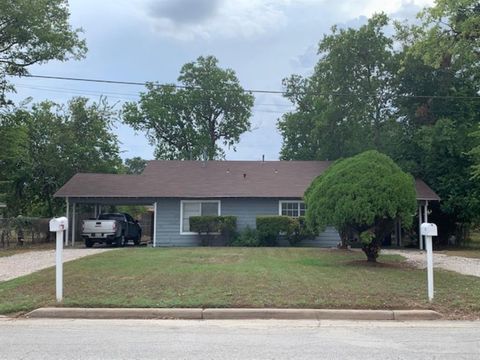 Photo of 1025 6th Street, Hempstead, TX 77445 (MLS # 88612543)