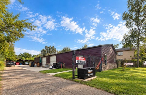 Photo of 518 Columbus Road, Sealy, TX 77474 (MLS # 71243065)