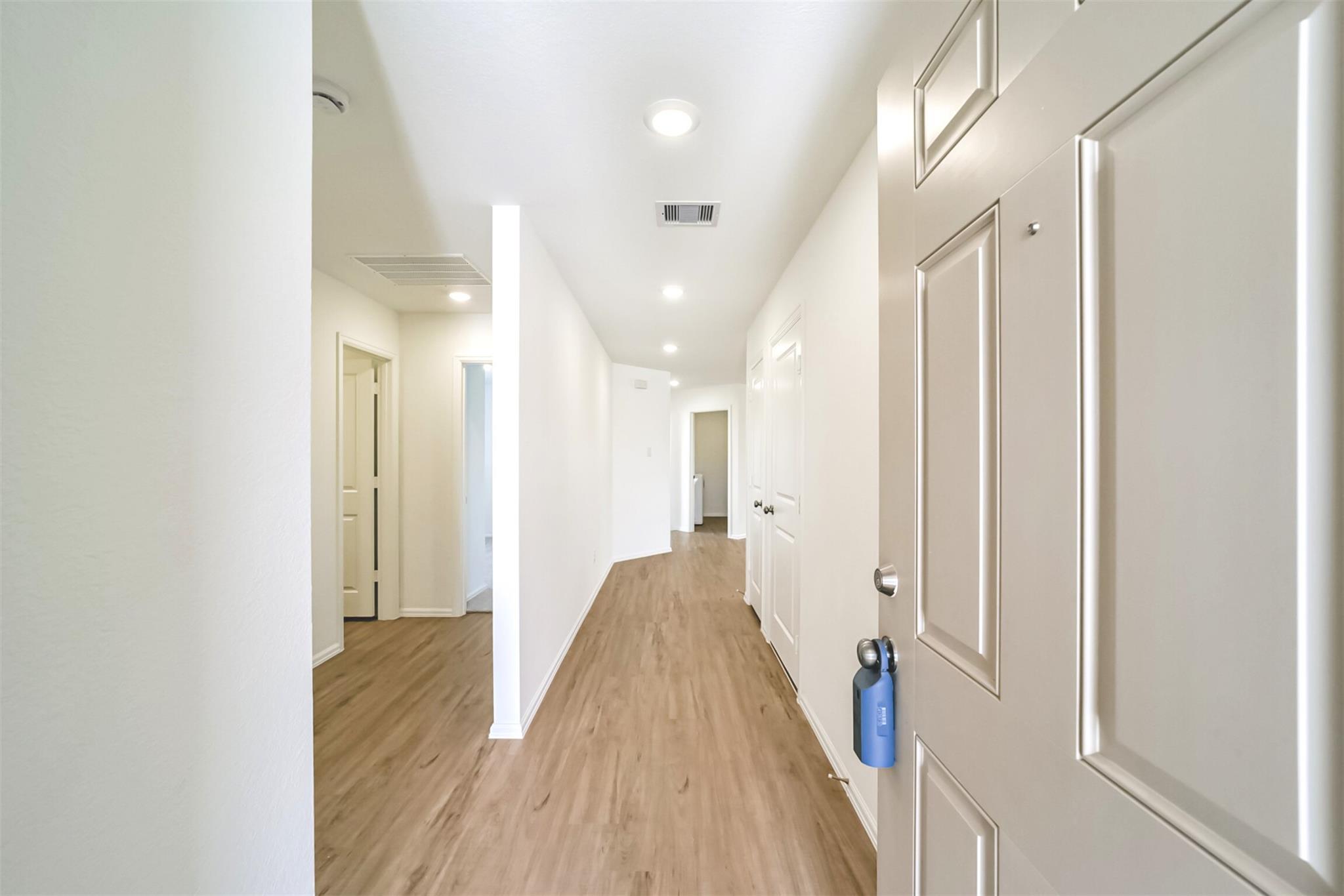 5227 Sunvalley Bend Drive