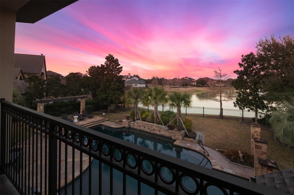 Photo of 10506 Pebblecreek Crossing, Katy, TX 77494 (MLS # 32693089)