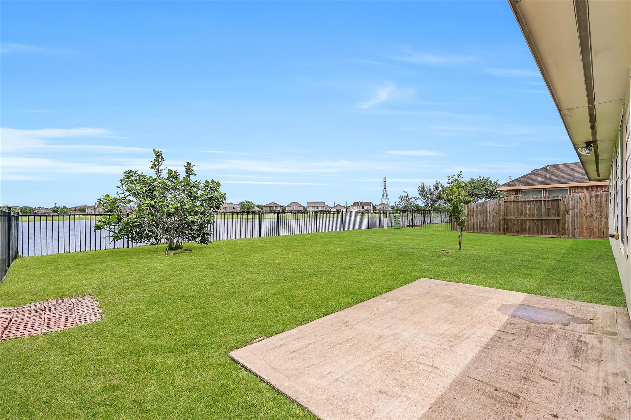 318 Lake Line Drive