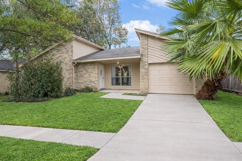 Photo of 2723 N Brompton Drive, Pearland, TX 77584 (MLS # 76677078)