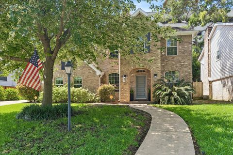 Photo of 14855 Perthshire Road, Houston, TX 77079 (MLS # 36133063)