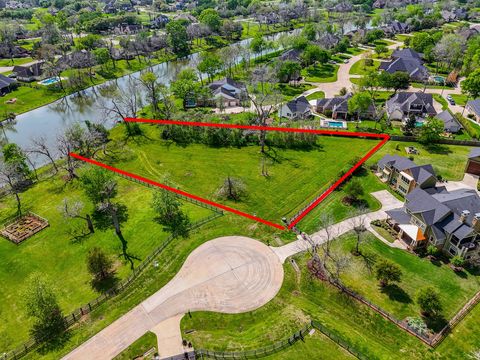 Vacant Land For Sale - 30602 Lower Oxbow Trace<br/> Fulshear, TX 77441