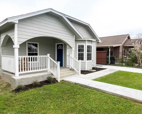 Photo of 6914 Avenue O, Houston, TX 77011 (MLS # 71848844)