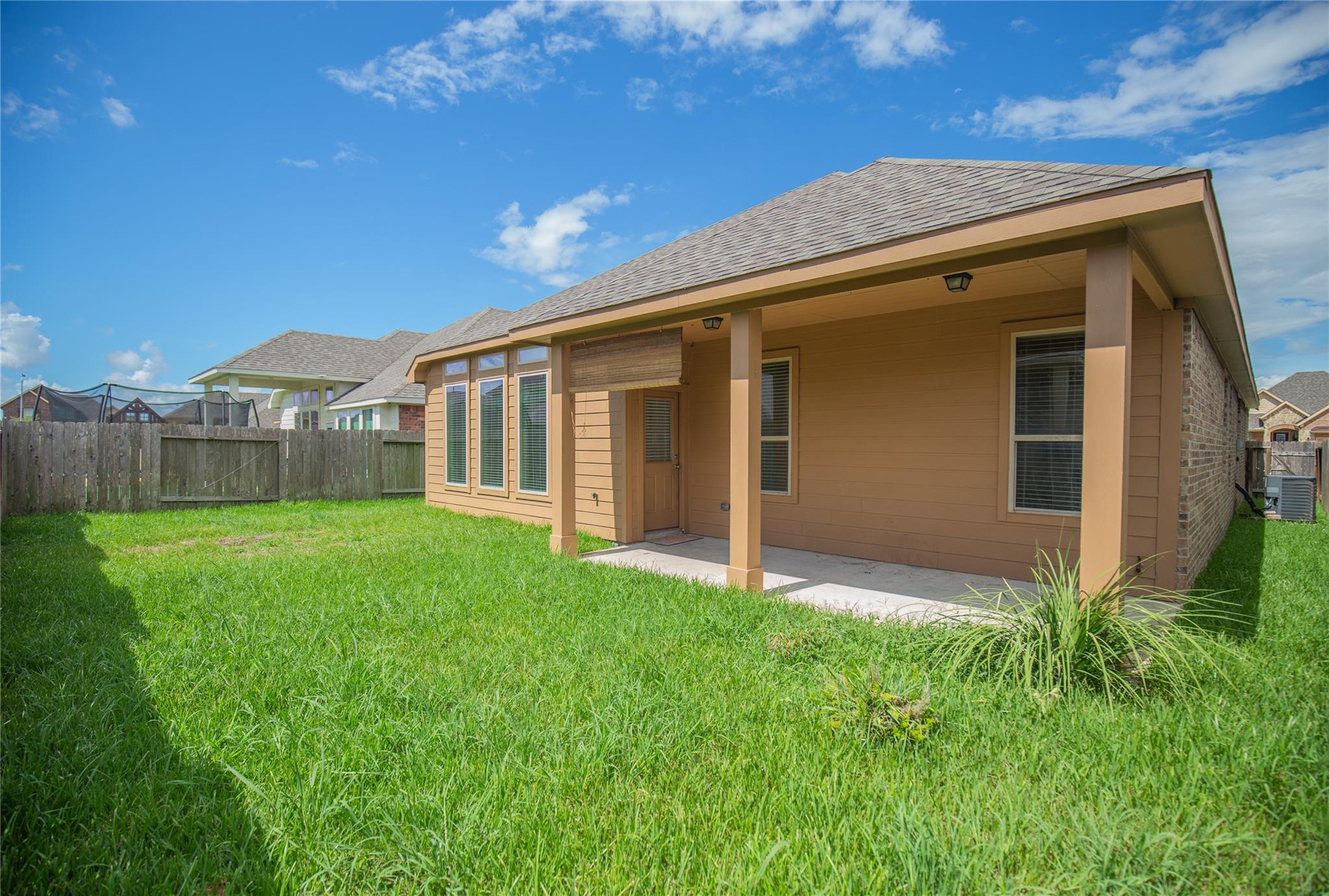 311 Lockridge Hill Ln