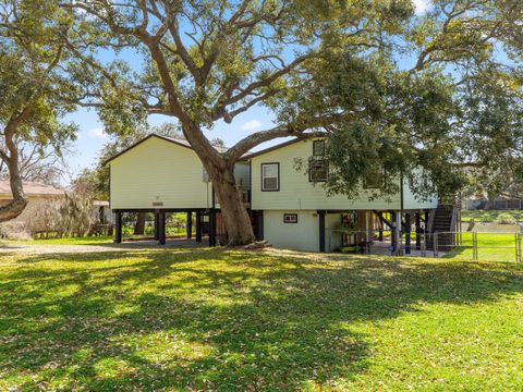 Homes For Sale - 1225 Private Road 652<br/> Matagorda County, Sargent, TX 77414