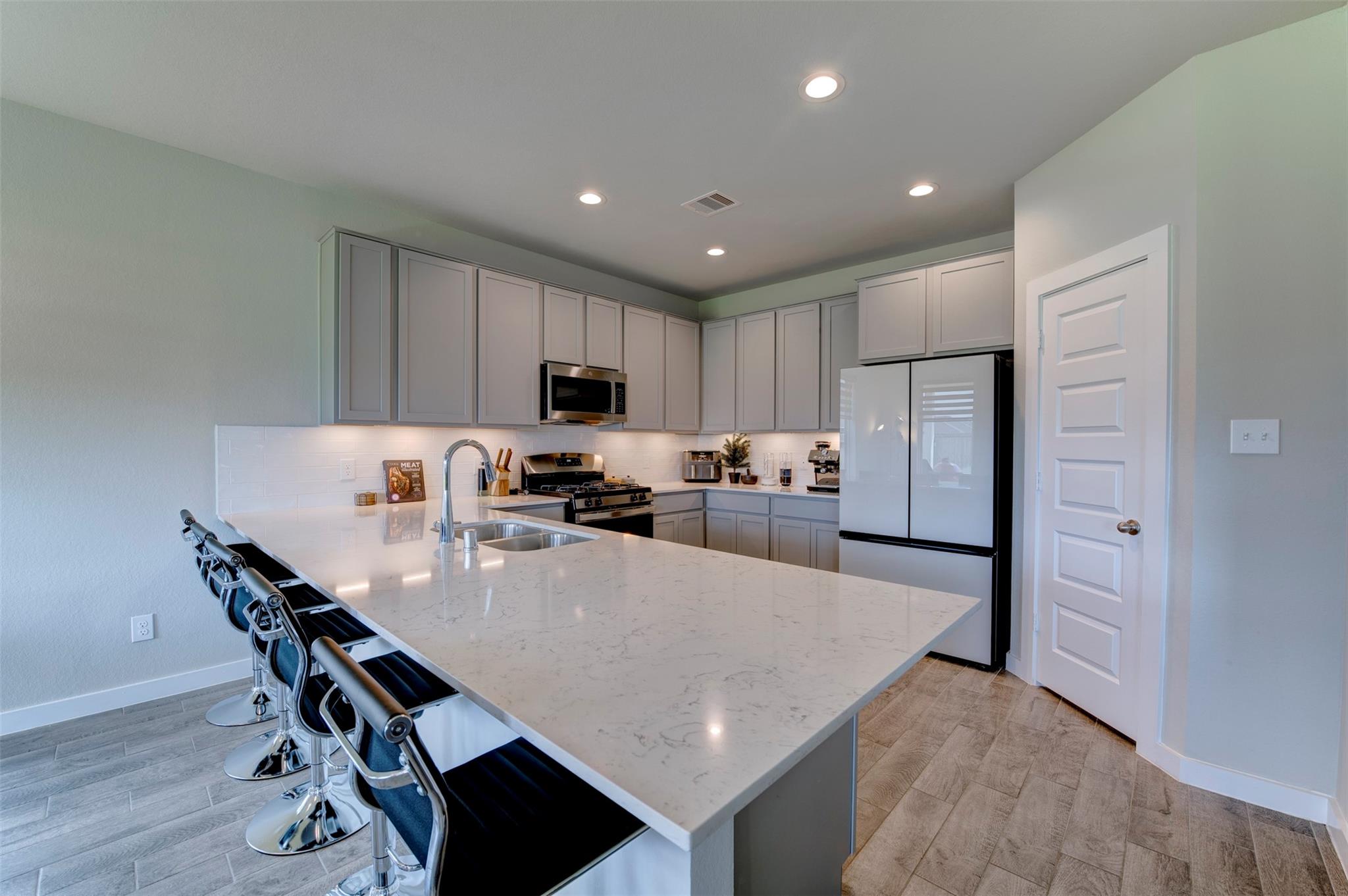 Houston, Texas 77084, United States, 3 Bedrooms Bedrooms, ,3 BathroomsBathrooms,Residential,Active,214332