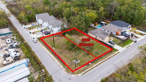 5405 E Houston Road Houston TX 77028