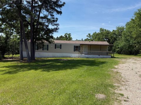 Homes For Sale - 107 Twin Creek Drive<br/> Walker County, Huntsville, TX 77320