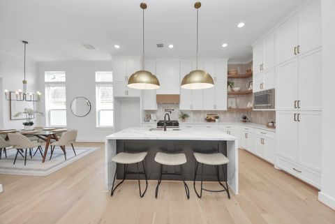 Photo of 927 Fisher Street #B, Houston, TX 77018 (MLS # 5547206)