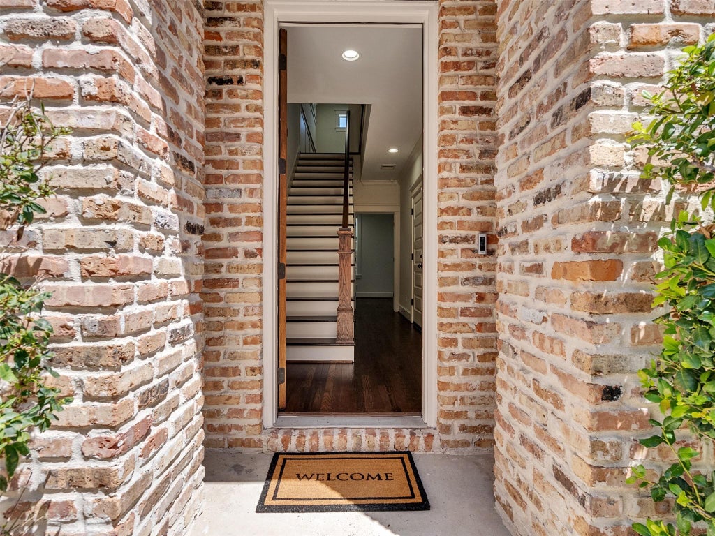 Photo of 1532 Yale Street #C, Houston, TX 77008 (MLS # 9879912)