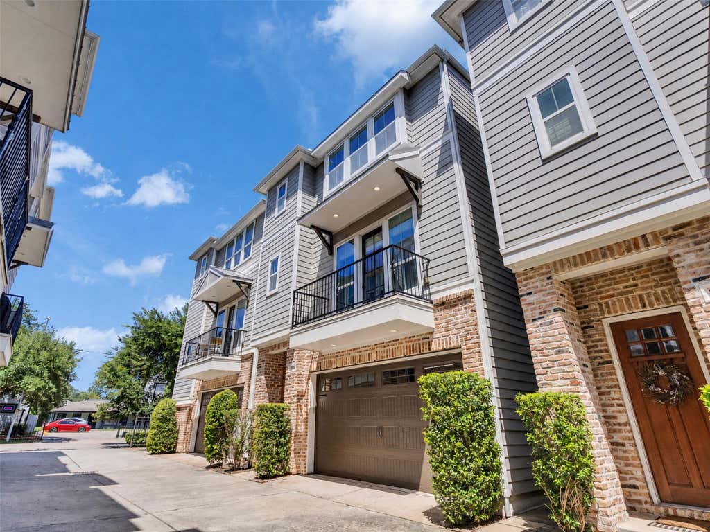 Photo of 1532 Yale Street #C, Houston, TX 77008 (MLS # 9879912)