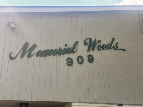 Photo of 909 Silber Road #51H, Houston, TX 77024 (MLS # 43730418) Photo of 909 Silber Road #51H, Houston, TX 77024 (MLS # 43730418)