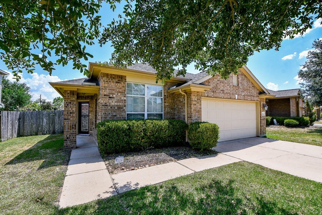 Photo of 26711 Henson Falls Drive, Katy, TX 77494 (MLS # 29341601)