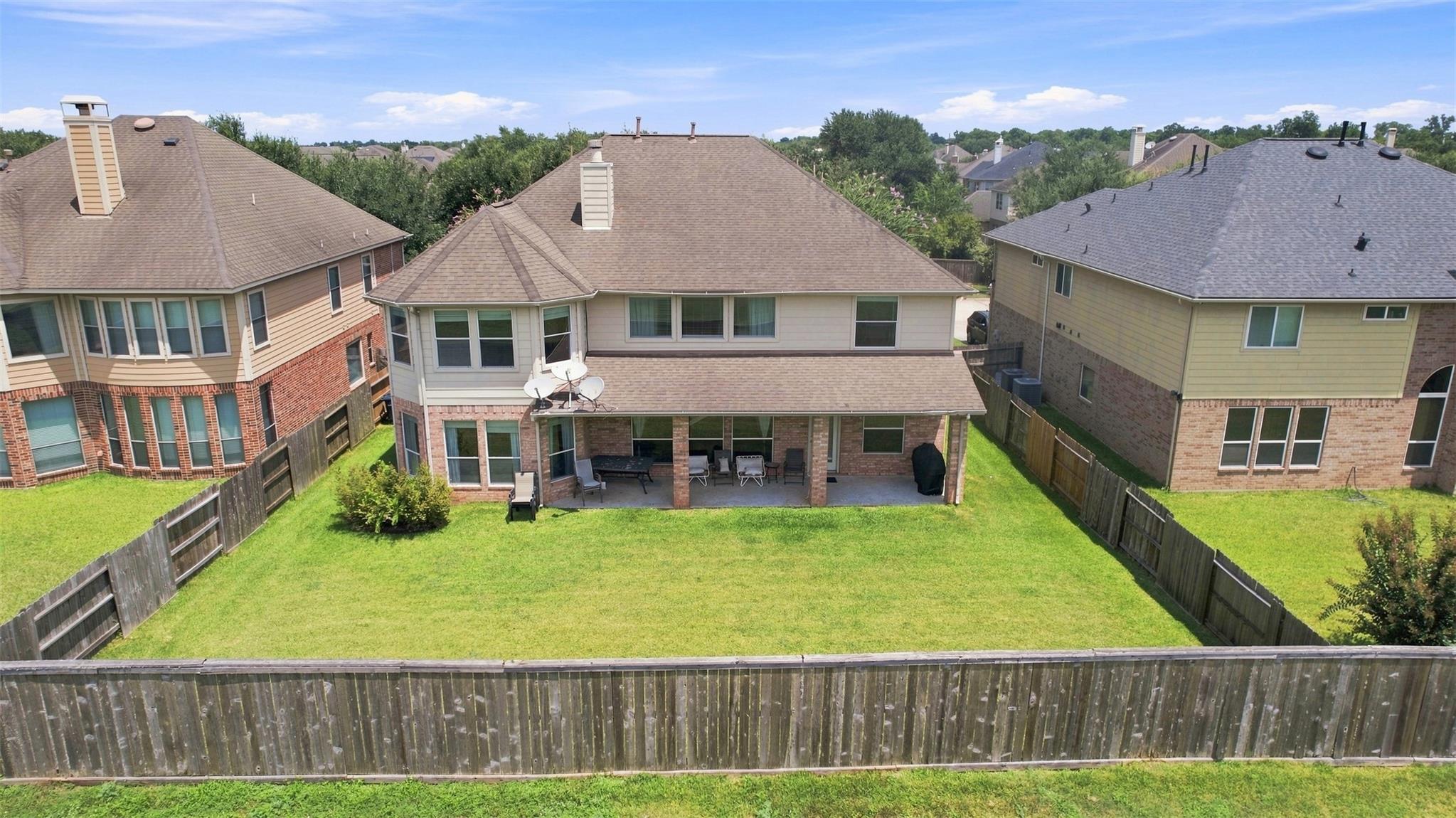 21811 Honeysuckle Grove Lane