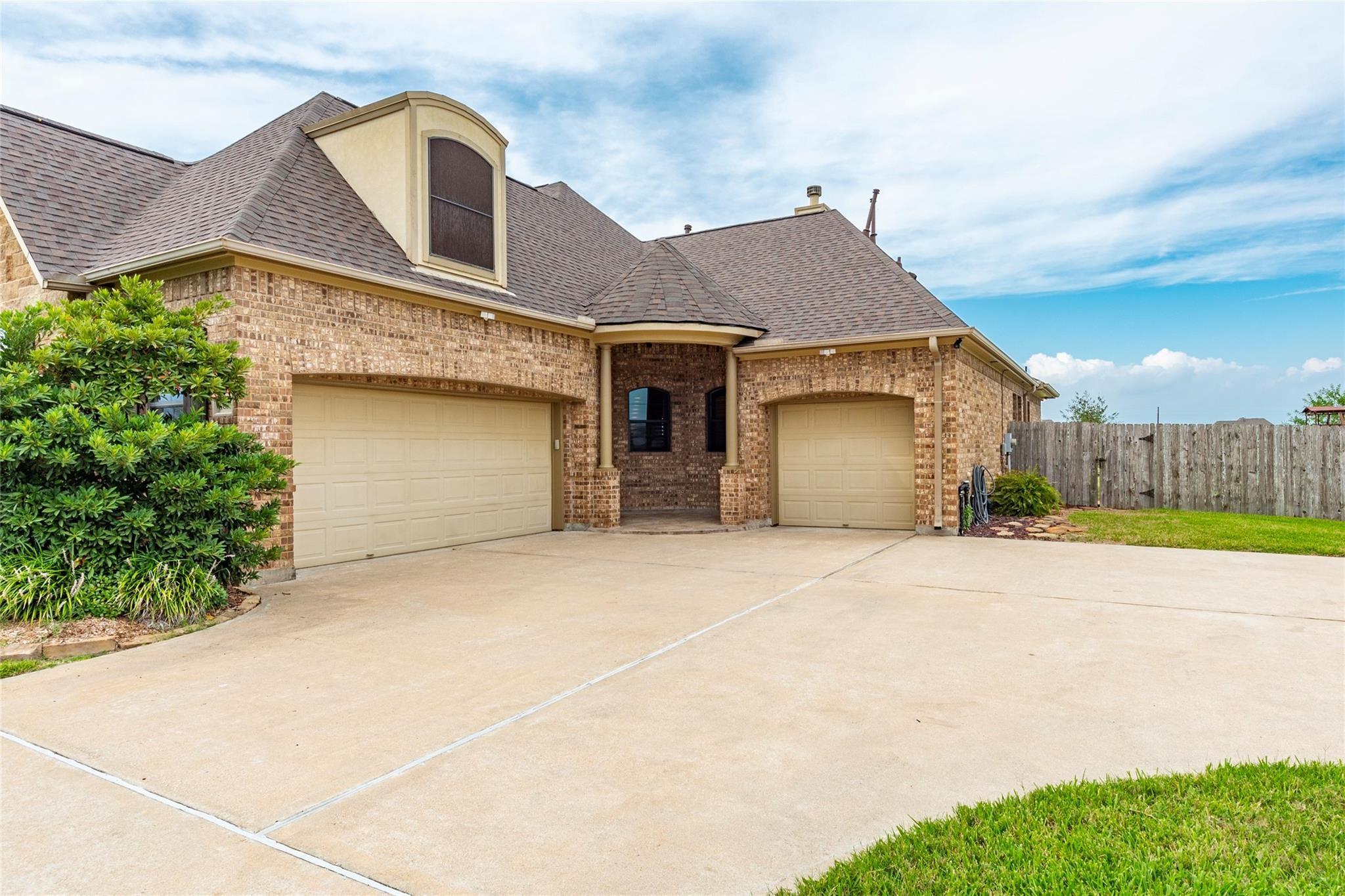 4827 Magnolia Bend Drive