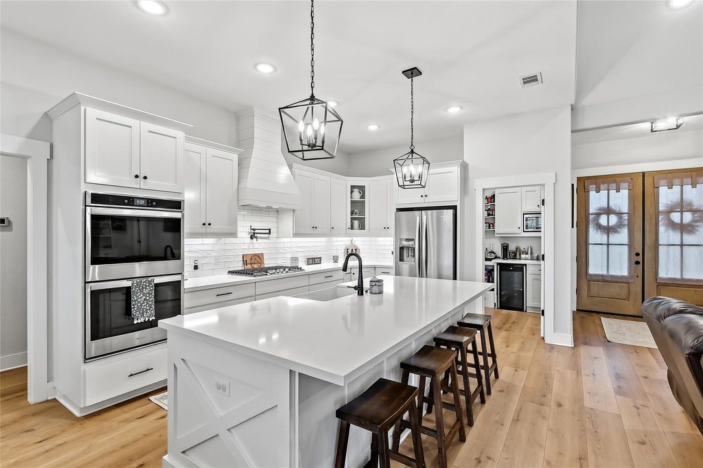 Photo of 10547 Acacia Lane, Hearne, TX 77859 (MLS # 34216902)