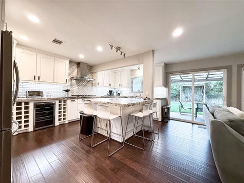 Photo of 4741 Kinglet Street, Houston, TX 77035 (MLS # 65561117)