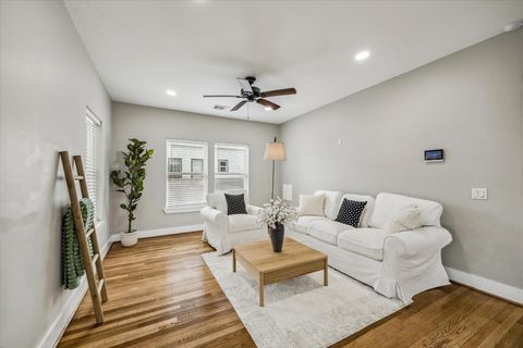 Tiny photo for 2219 Mckee Street, Houston, TX 77009 (MLS # 27091092)
