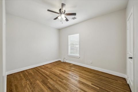 Tiny photo for 2219 Mckee Street, Houston, TX 77009 (MLS # 27091092)