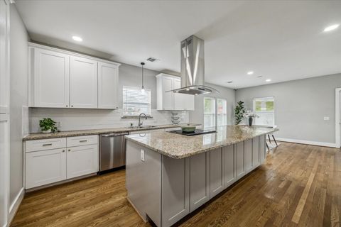 Tiny photo for 2219 Mckee Street, Houston, TX 77009 (MLS # 27091092)