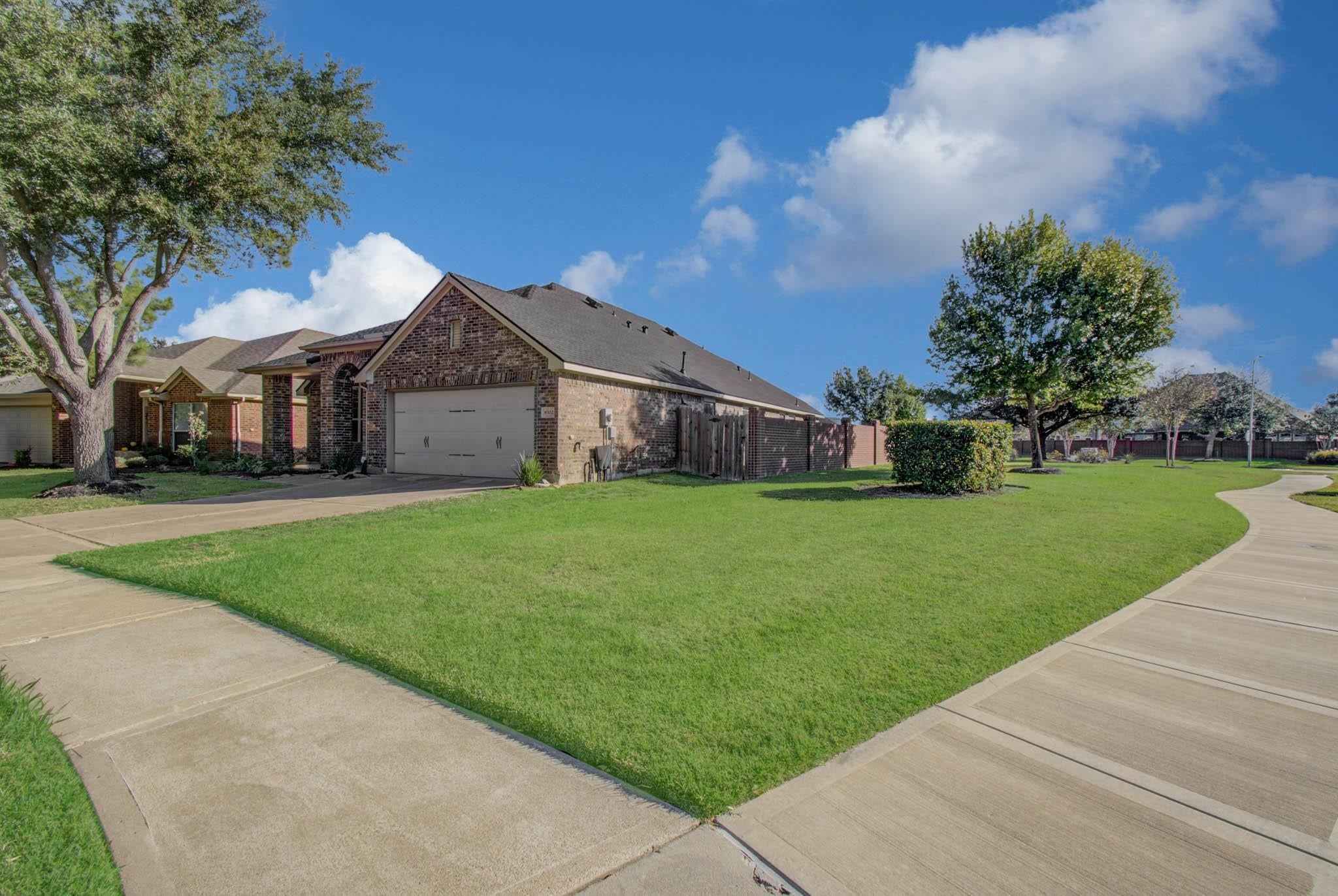 8302 Kerrington Glen Drive