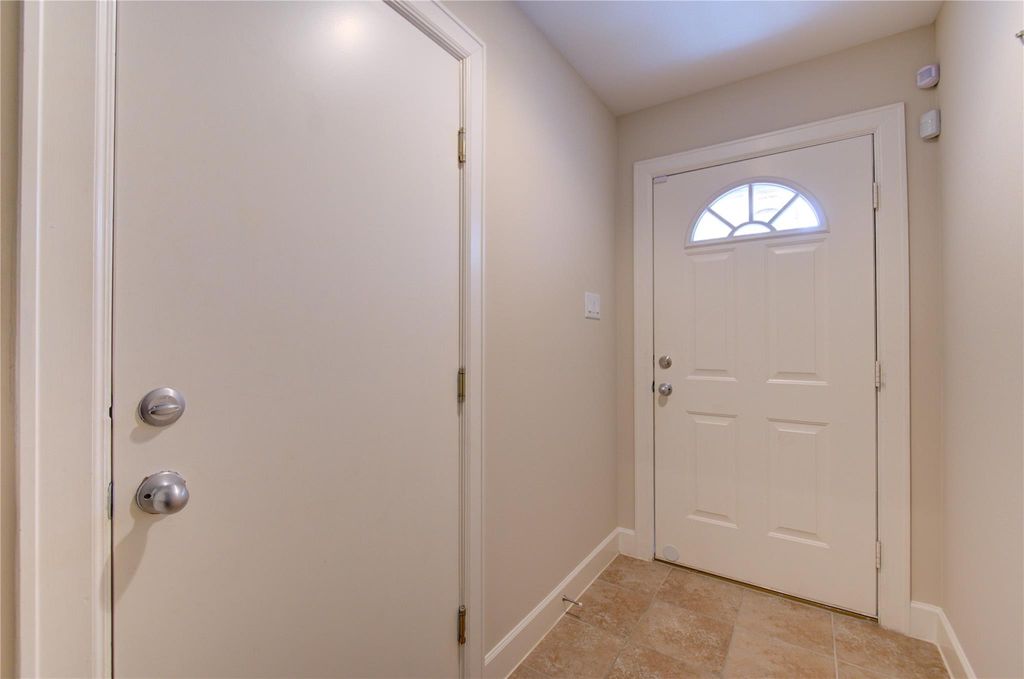 Photo of 11315 Main Street #204, Houston, TX 77025 (MLS # 71047202)