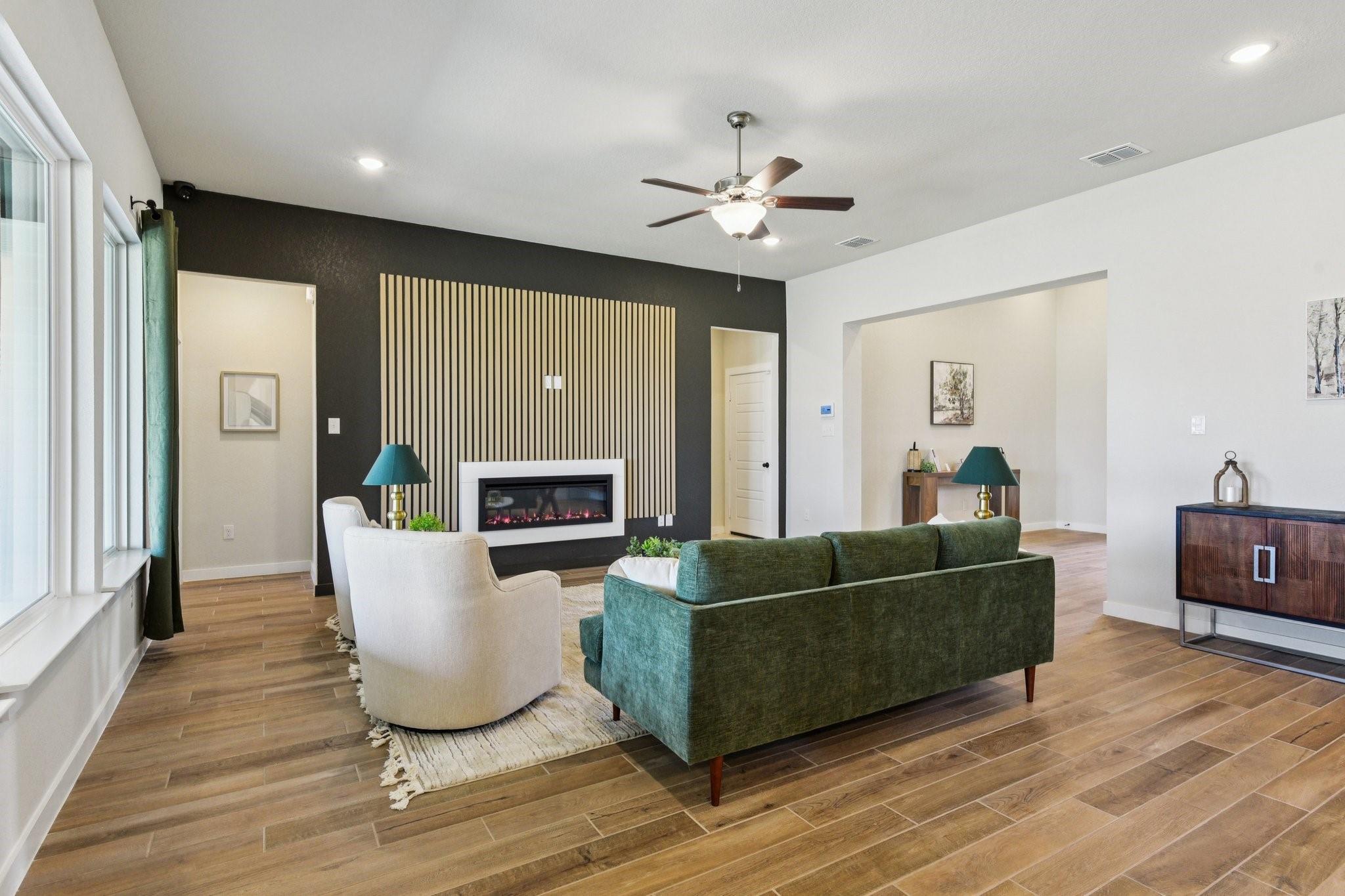 6858 Pelican Lane