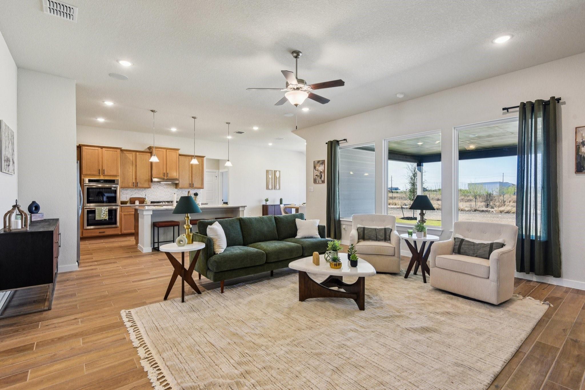 6858 Pelican Lane