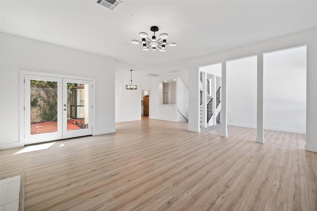 Photo of 1535 Potomac Drive #A, Houston, TX 77057 (MLS # 83242463)