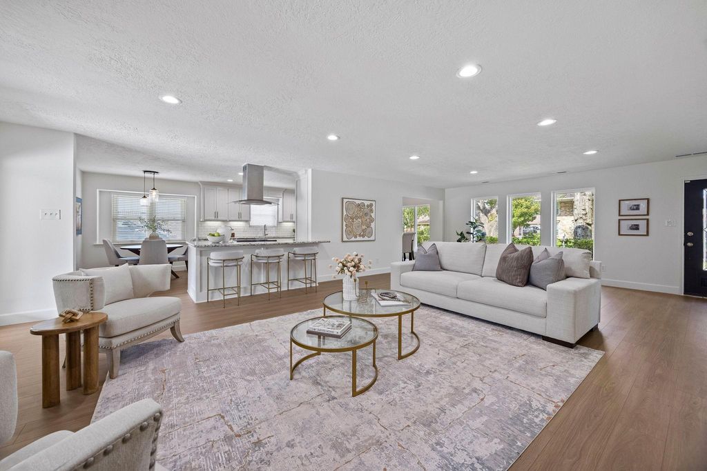 Photo of 2754 Kismet Lane, Houston, TX 77043 (MLS # 19768320)