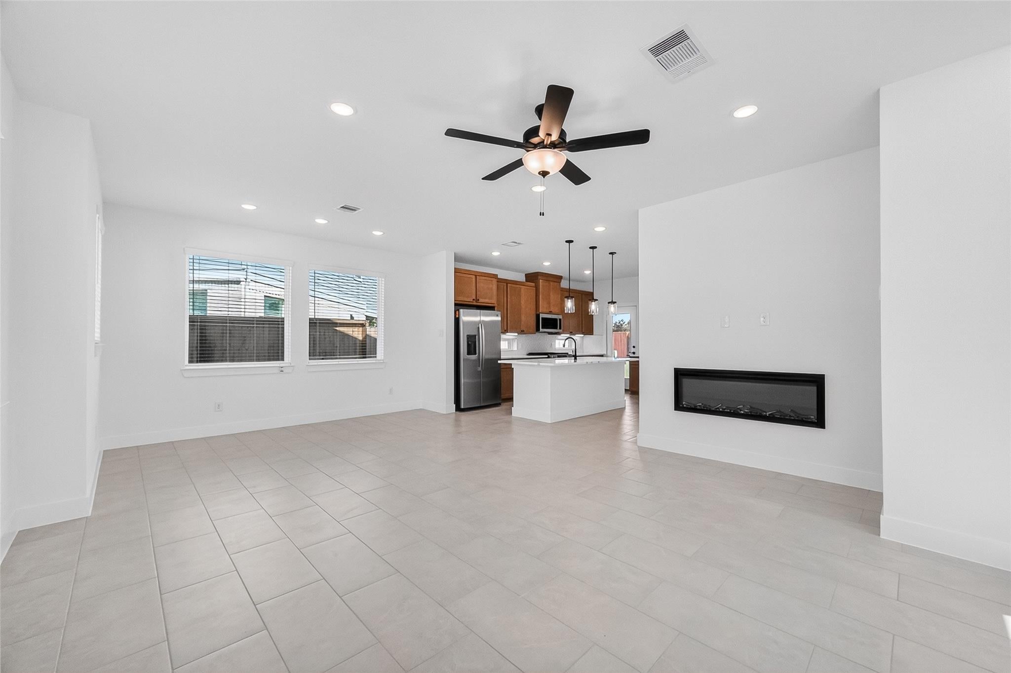 24011 Breezy Bank Trail
