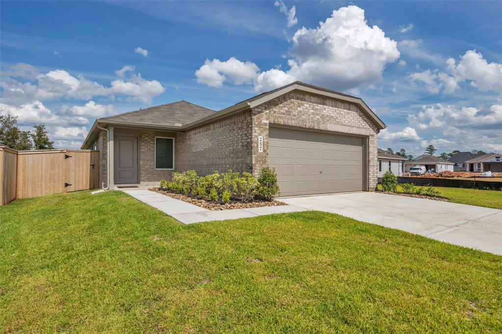 Photo of 257 Farray Forest Lane, Magnolia, TX 77354 (MLS # 68798800)