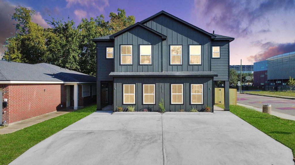 Photo of 3521 Canfield Street #AB, Houston, TX 77004 (MLS # 62476594)