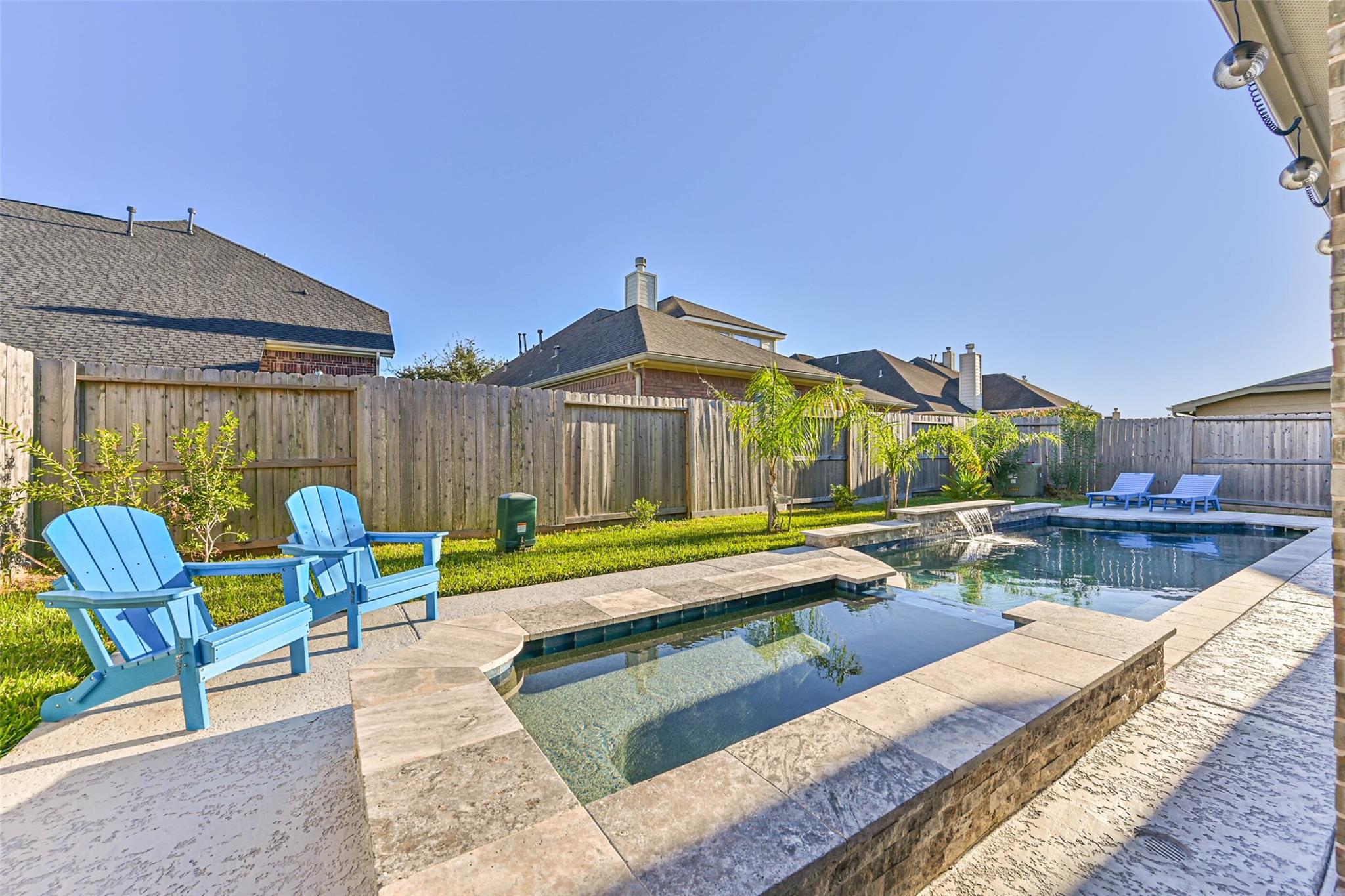 280 Clearwood Drive