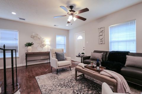 Tiny photo for 4609 University Oaks Boulevard, Houston, TX 77004 (MLS # 75436600)