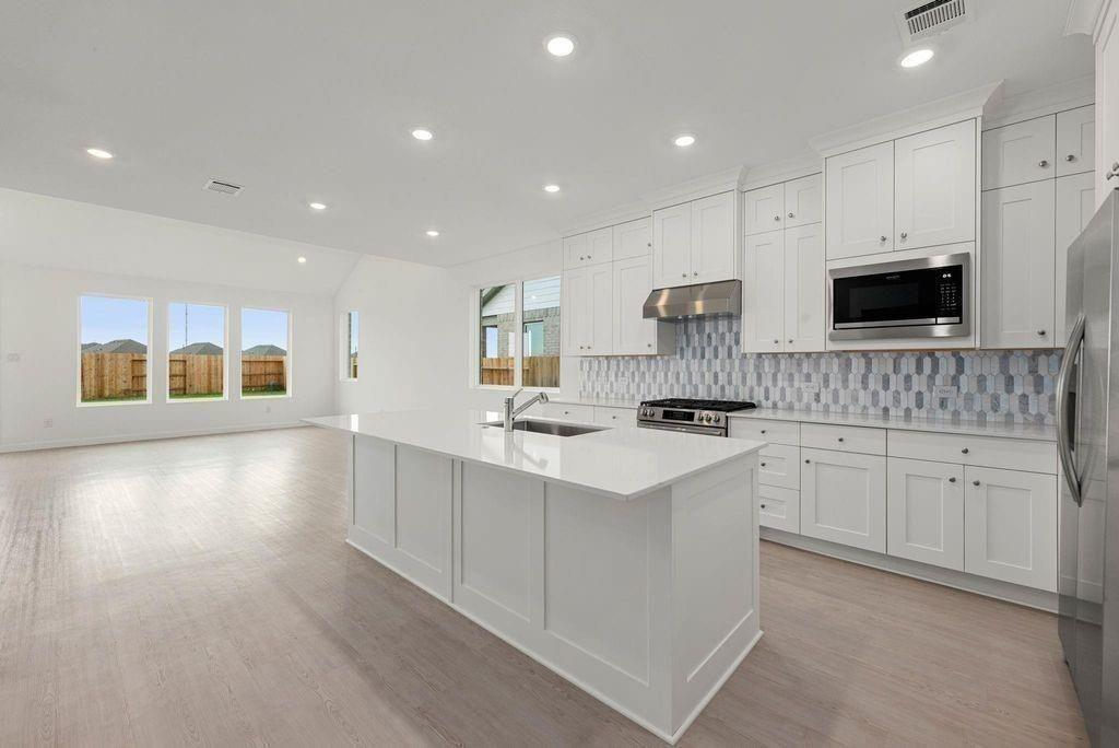 6411 Symphony Wave Dr