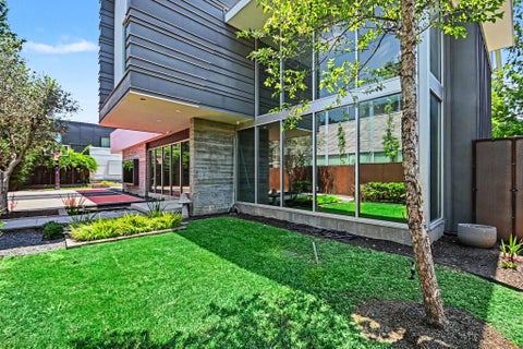 Homes For Rent - 1819 Southmore Boulevard<br/> Houston, TX 77004